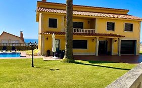Casa Con Piscina Junto Al Mar